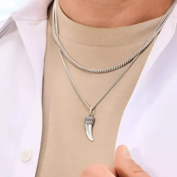 Men’s Chain Layer with Horn Pendant